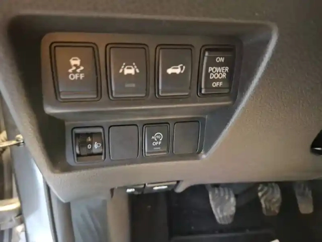 Nissan X-Trail dci 150 7pl — photo 22
