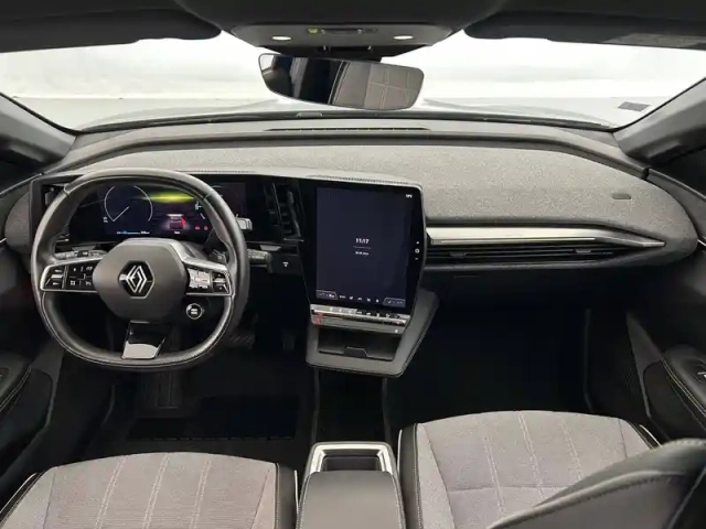 Renault Megane e-tech ev40 130ch standard charge — photo 91