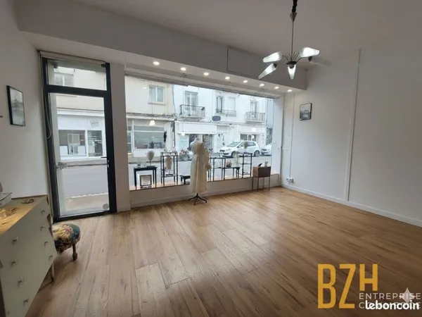 Local commercial 54 m² LORIENT