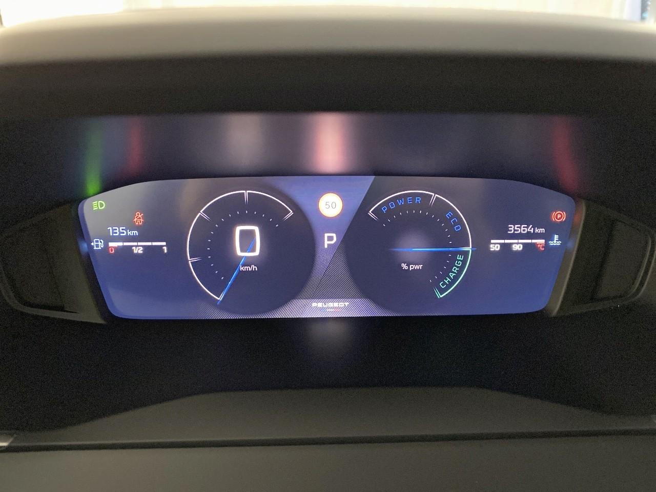 Peugeot 2008 hybrid 145 ch e-dcs6 allure — photo 13