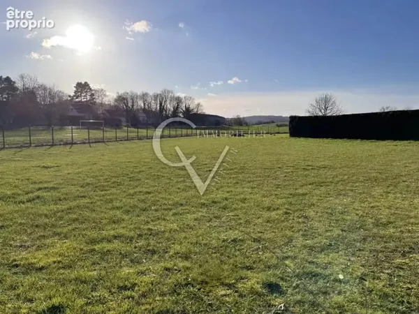 Terrain 2 384 m² à vendre à Gisors (27140)