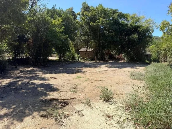 Terrain 500 m²
