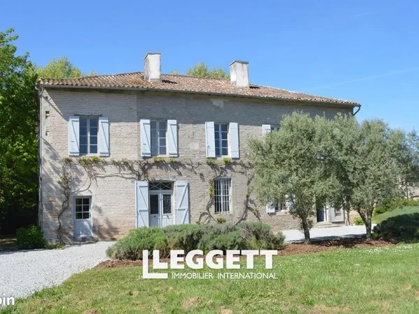 Maison 12 pièces 411 m²