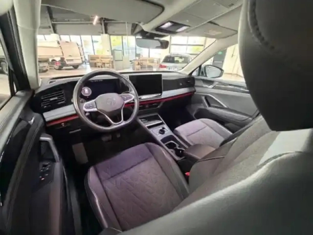 Volkswagen Tiguan 2.0 tdi 150ch life plus dsg7 — photo 12