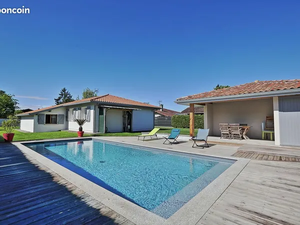 Maison avec piscine - SAUBION