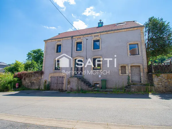 Maison de 185 m2 sur terrain 2347m2 à finir .