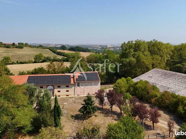 Propriété 7 pièces 344 m²