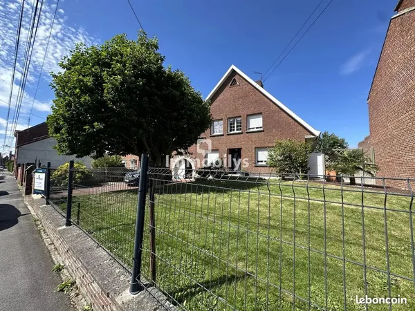 Maison 10 pièces 169 m²