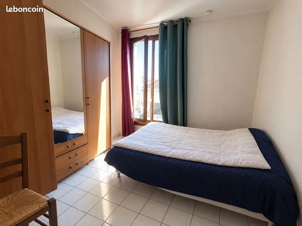 Studette situé au 5ème étage avec ascenseur