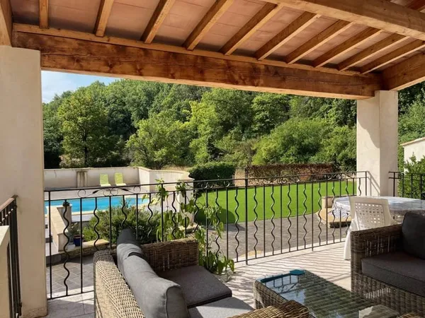 Villa 7 pièces 167 m²