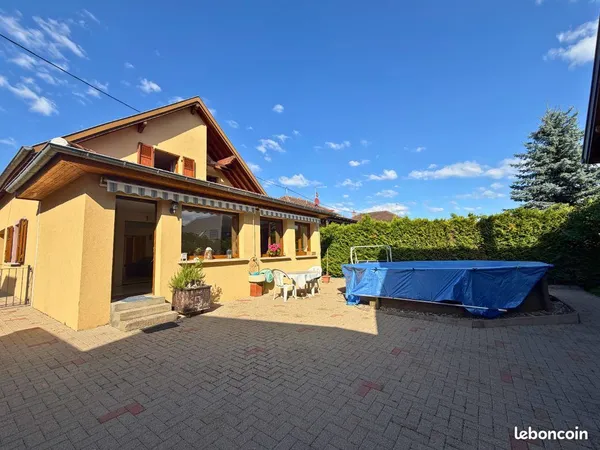 Propriété 6 pièces 176 m²