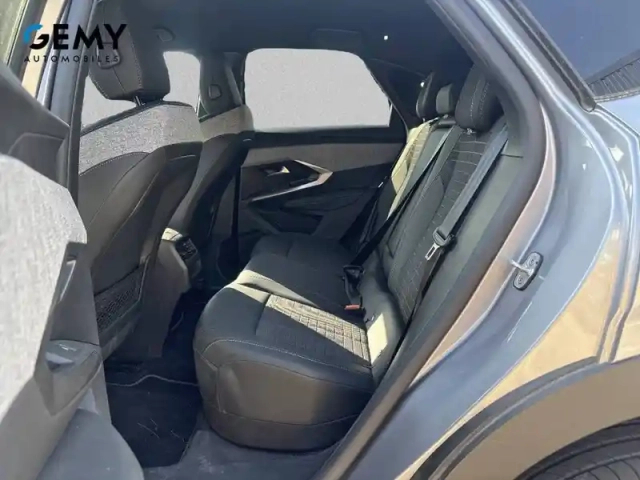 Peugeot 3008 hybrid 145 e-dcs6 — photo 10