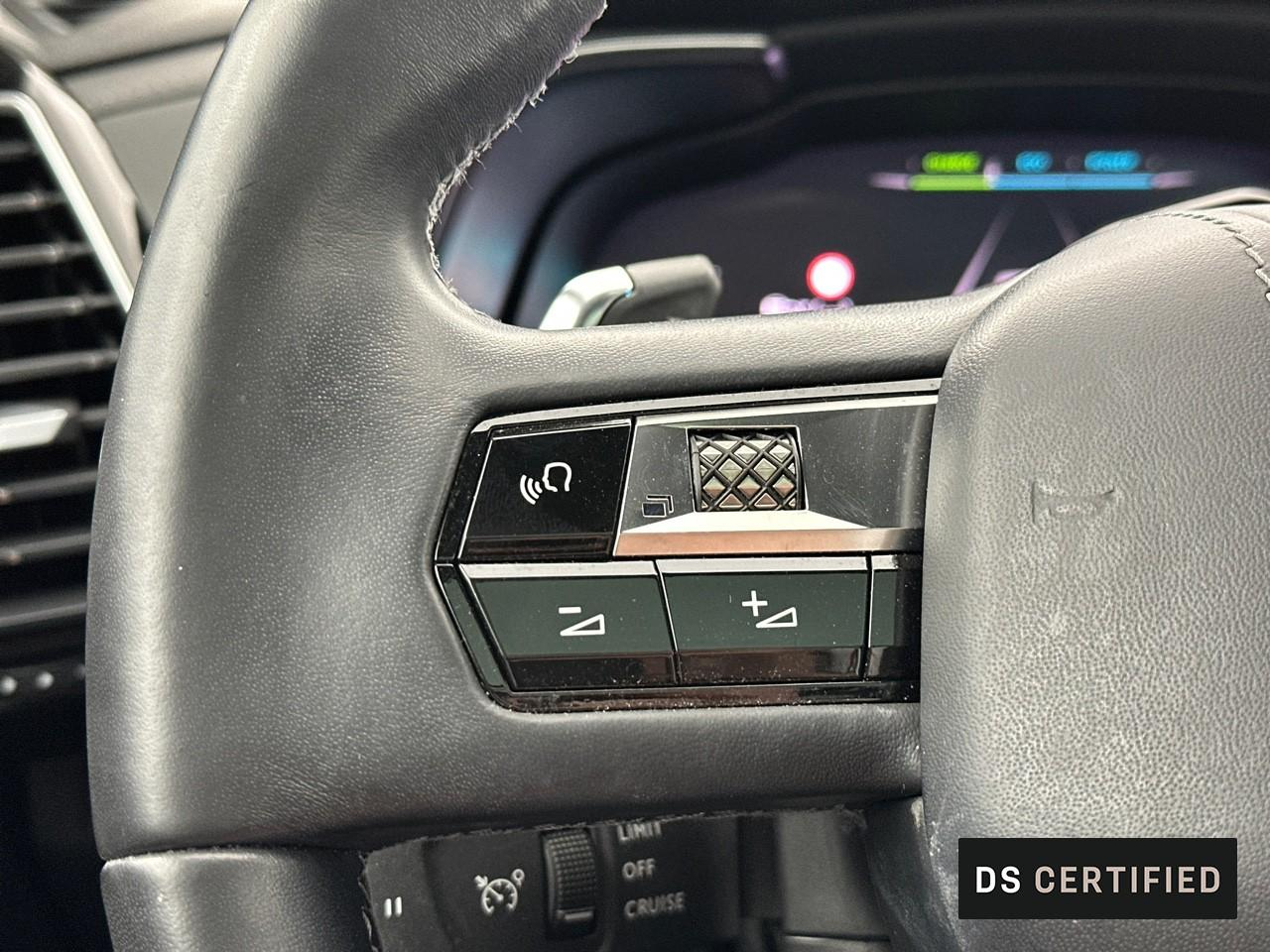 Ds Ds 7 crossback hybride rechargeable e-tense 300 eat8 4x4 rivoli — photo 21
