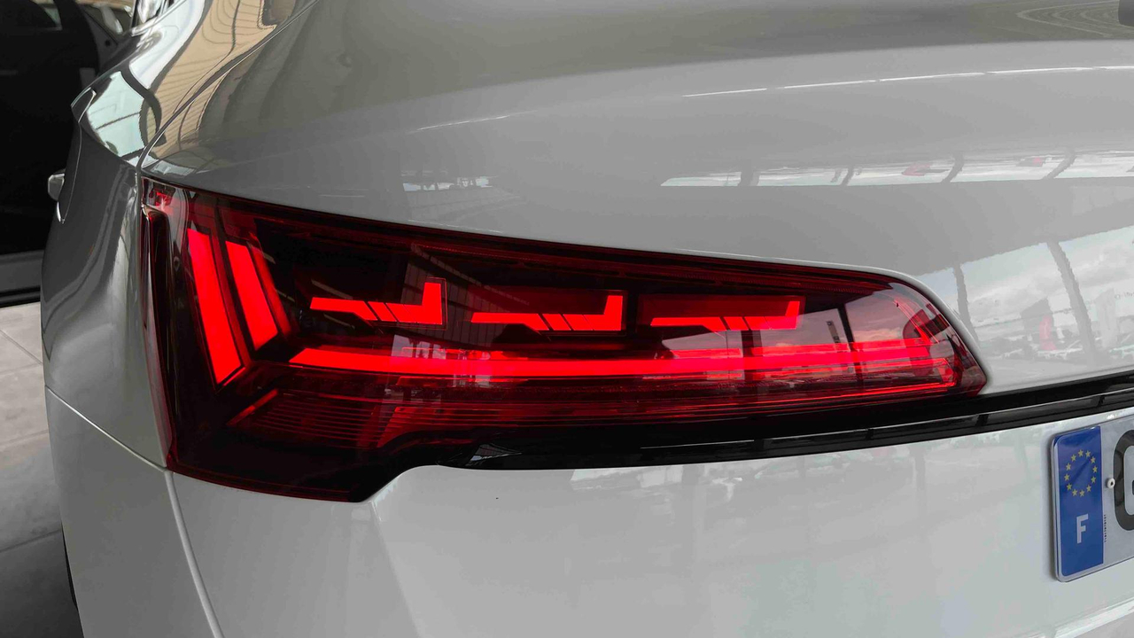 Audi Q5 Sportback 50 TFSIe 299 S tronic 7 Quattro — photo 34