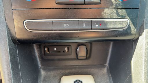 Renault Megane 1.2 TCe 130 Energy - GT Line – 2018 – 99525 km – Essence – Boîte Manuelle — photo 15