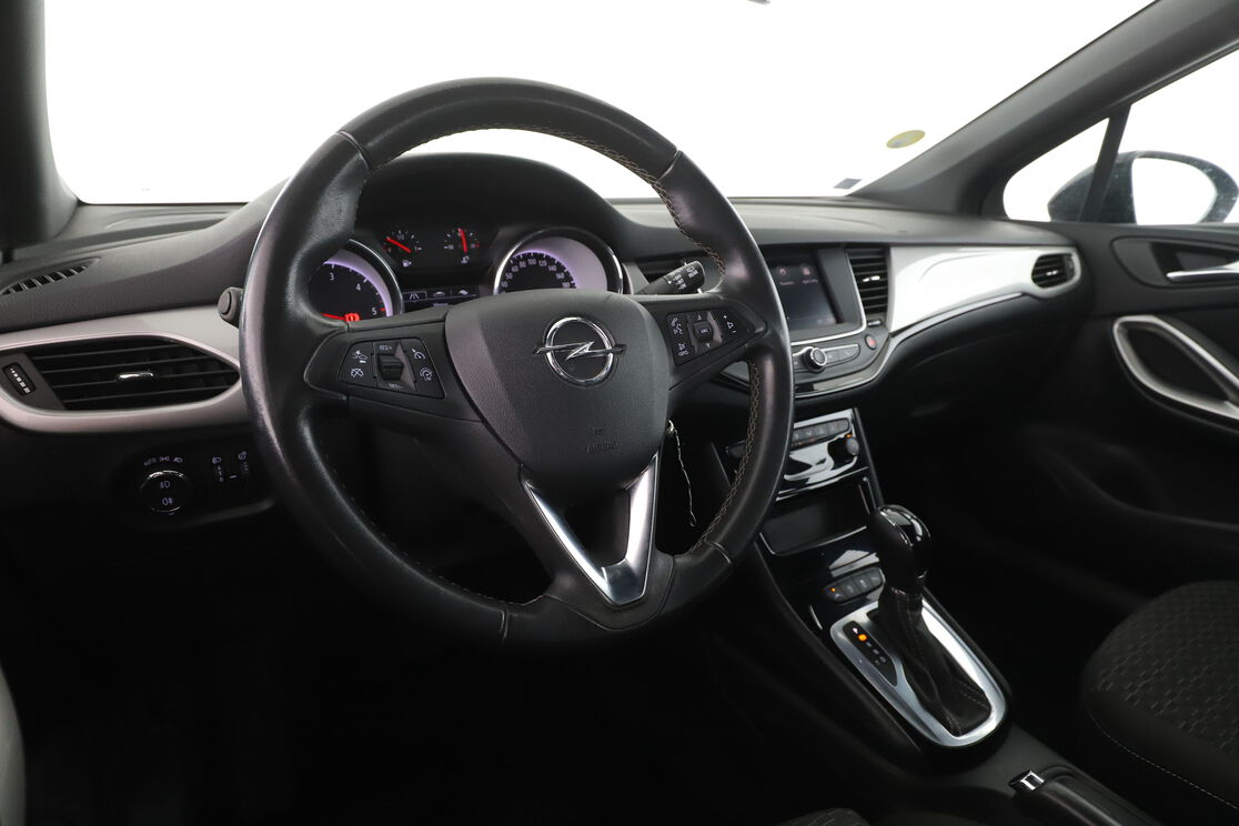 Opel Astra 1.5 Diesel GS Line Auto — photo 11