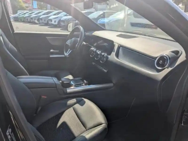 Mercedes Gla 200 d 150ch progressive line 8g-dct avec tva — photo 8