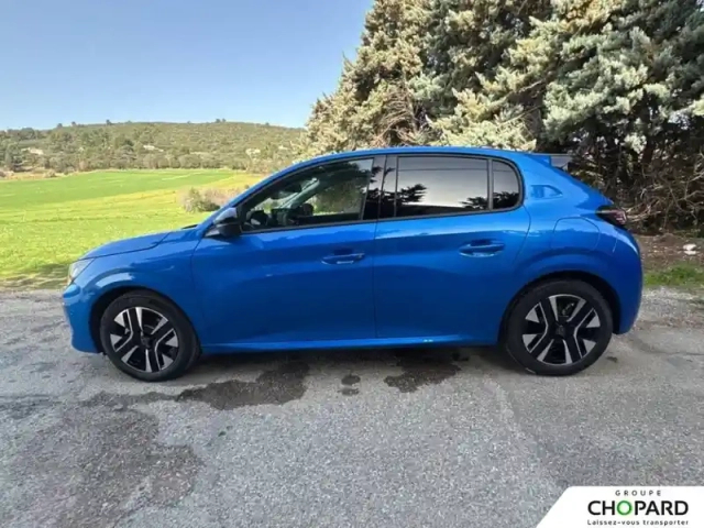 Peugeot 208 hybrid 110 e-dcs6 — photo 32