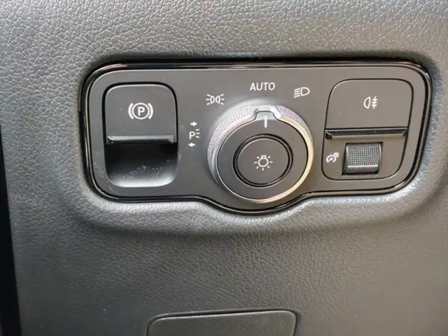 Mercedes Vito 116 cdi tourer select long 163 — photo 17
