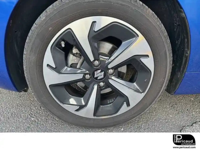 Suzuki Swift 1.2 dualjet hybrid auto — photo 9