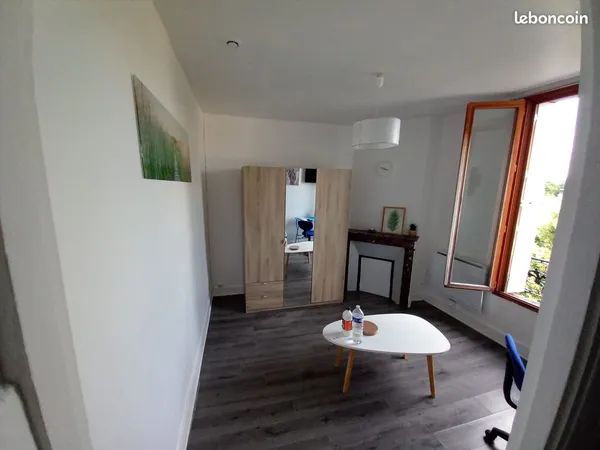 Studio zone pavillonnaire Choisy-Le-Roi