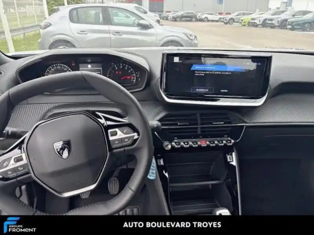 Peugeot 2008 1.2 100ch s&amp;s style — photo 8