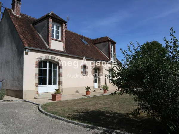 Très belle maison ancienne à 12 minutes de Sens