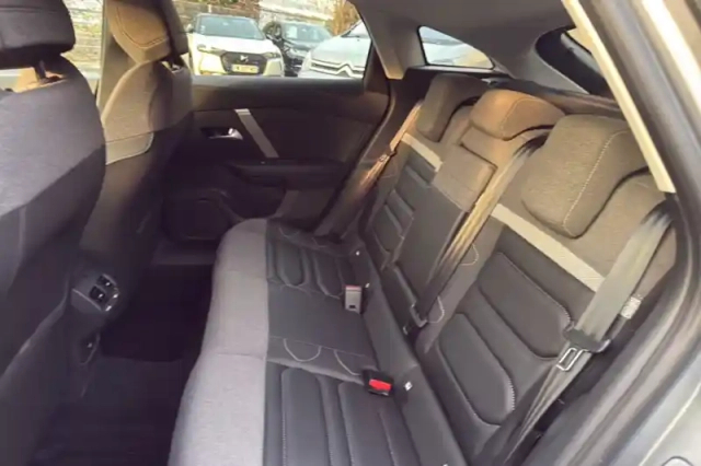 Citroën C4 puretech 130 s&amp;s eat8 — photo 40