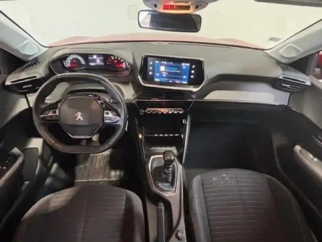 Peugeot 208 1.2 100 style clim /carplay / régulateur — photo 7