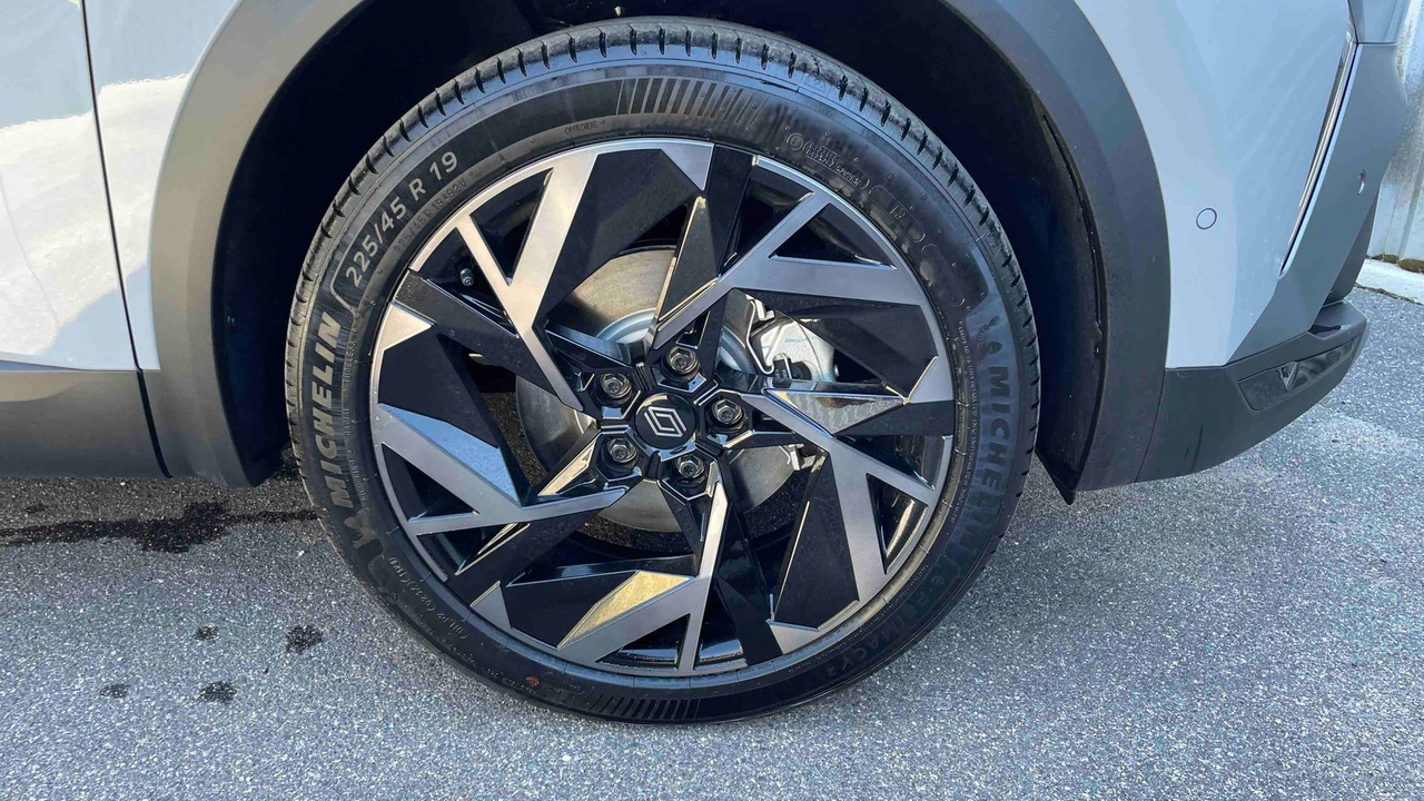 Renault Captur E-Tech full hybrid 160 ch — photo 27