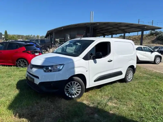 Toyota Proace city medium 110 vvt-i dynamic mc23 — photo 1