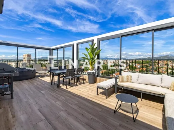 L'OBSERVATOIRE - Appartement T4 de 130m2 - Rooftop 40m2 - 13012 SAINT BARNABÉ