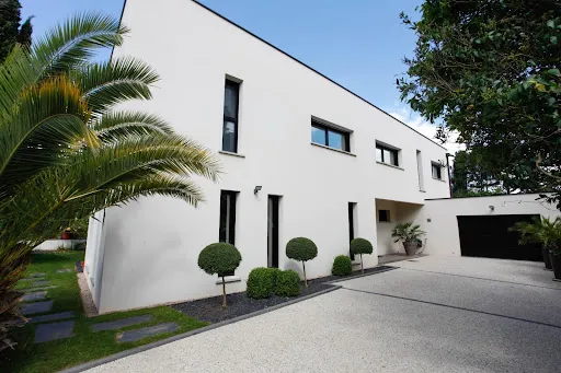 Maison 7 pièces 230 m²