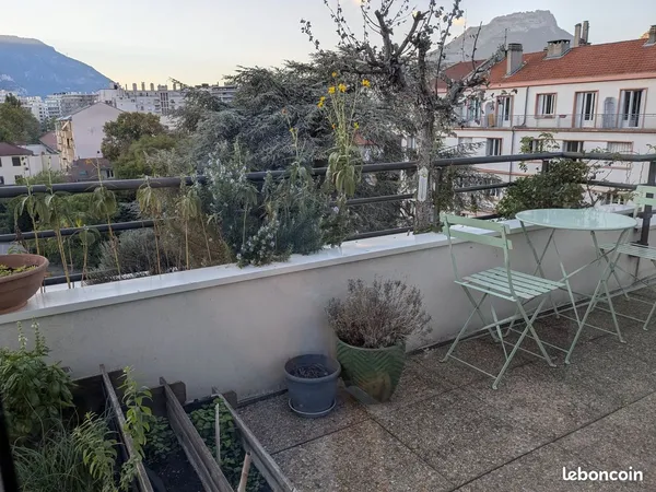 Appartement Duplex 70 M2 grande terrasse 43m2