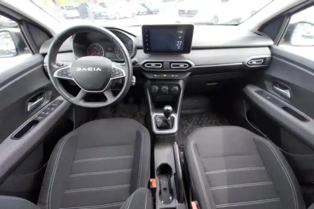 Dacia Sandero eco-g 100 — photo 9