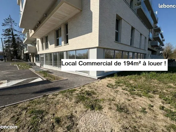 Local commercial 200m2 idéalement situé en plein coeur de Reims sur axe très fréquenté