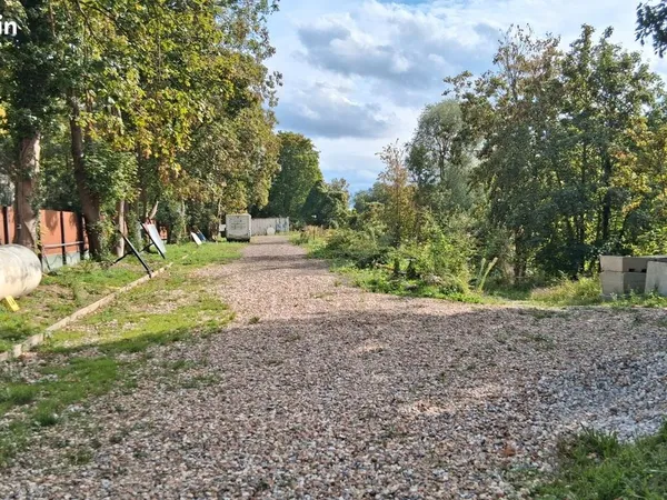 Terrain en bord de Seine