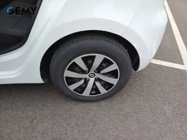 Renault Clio tce 90 — photo 11