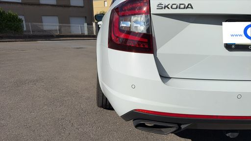 Skoda Octavia Combi RS 2.0 TSI 245 DSG7 - Sport – 2018 – 146000 km – Essence – Boîte Automatique — photo 12