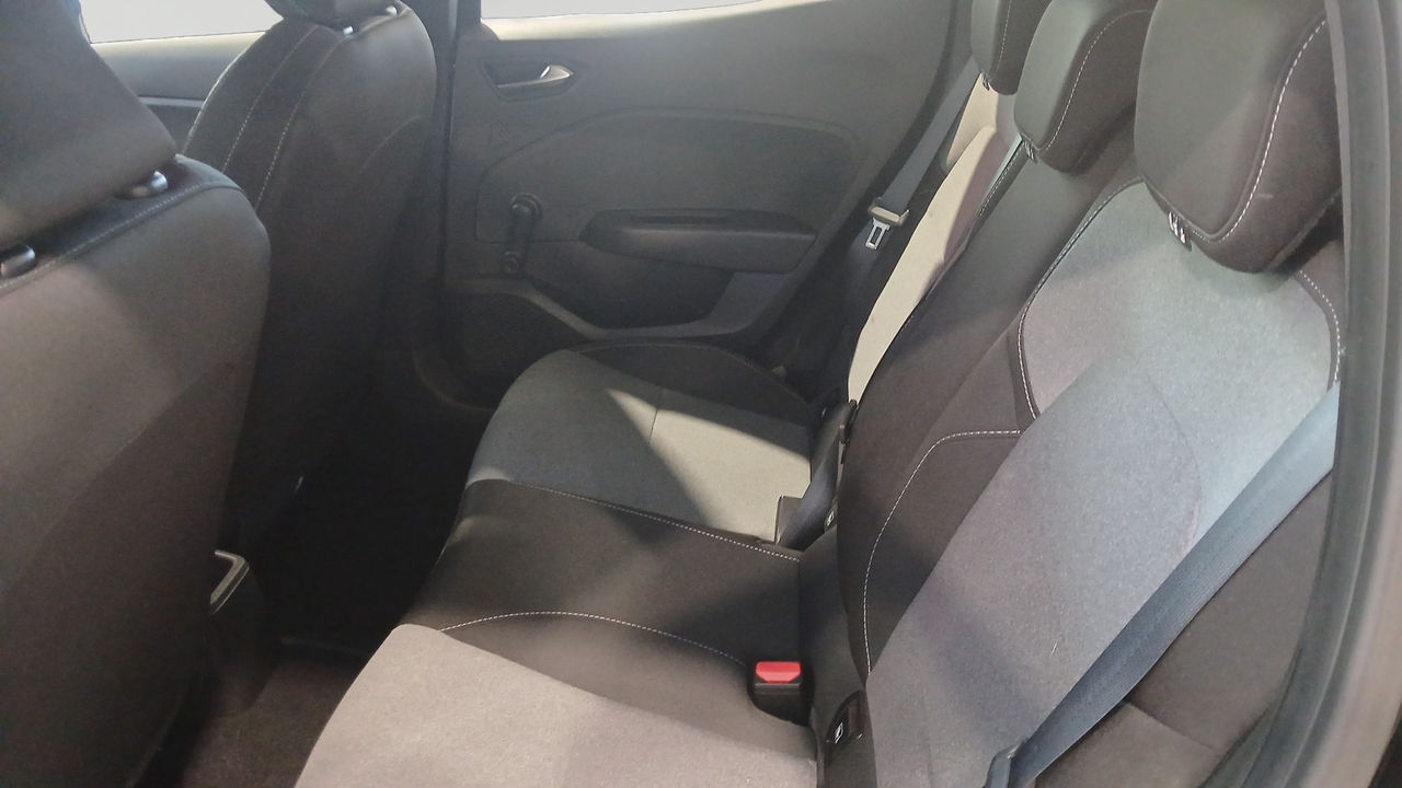 Renault Clio TCe 90 ch GSR2 — photo 12
