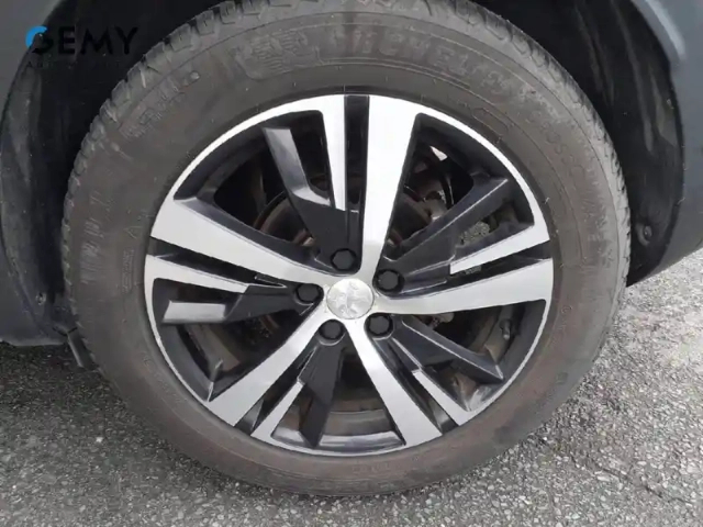 Peugeot 3008 1.2 puretech 130ch s&amp;s eat6 — photo 11