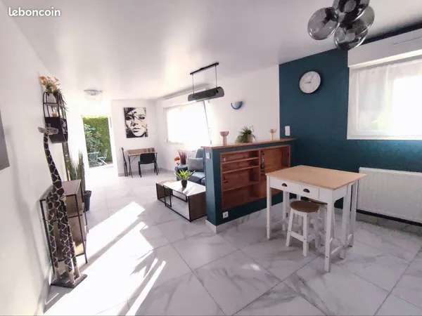 T2 48m2 entièrement rénové terrasse 2 parkings zéro charges dpe c miserey salines