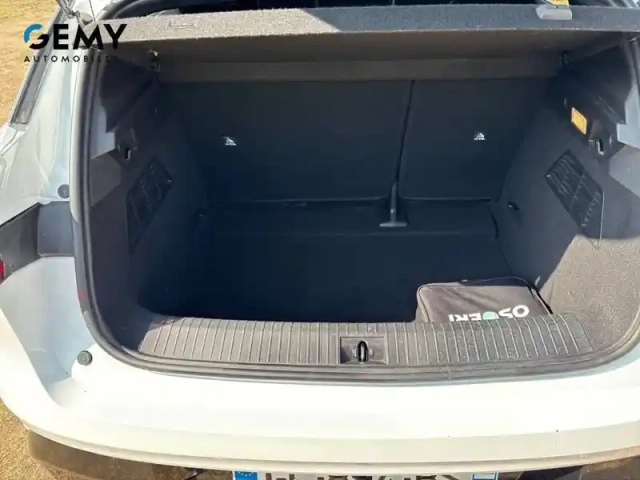 Renault Megane e-tech ev40 130ch standard charge — photo 6