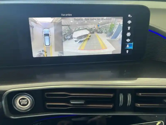 Mercedes Eqc 400 4matic — photo 17
