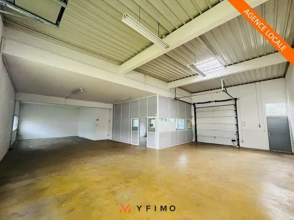 Local d'activité 313 m²