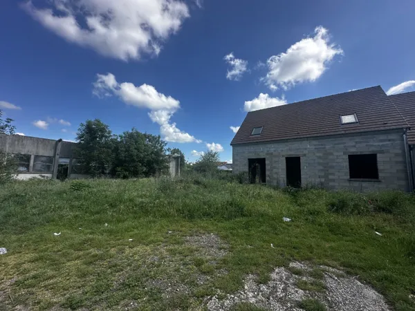 Terrain 2000 m²