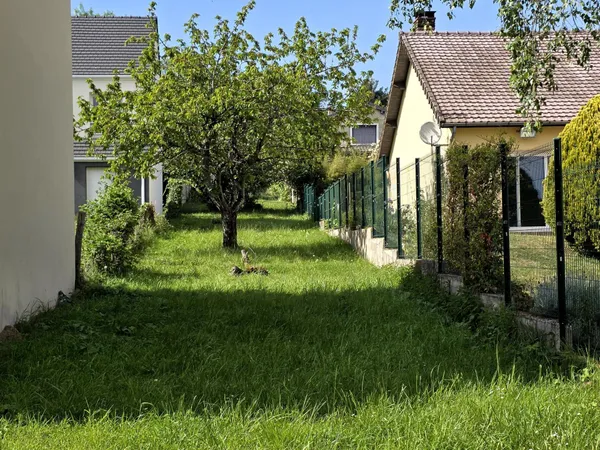 Terrain 335 m² à Linas - Construisez la maison de vos rêves