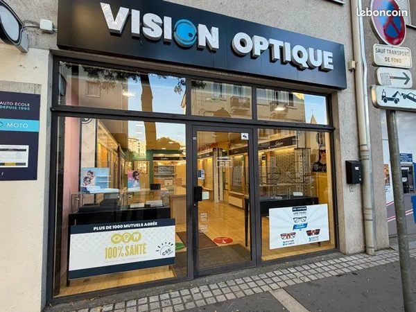 LOCAL 65 m2 VENISSIEUX CENTRE / RUE COMMERÇANTE
