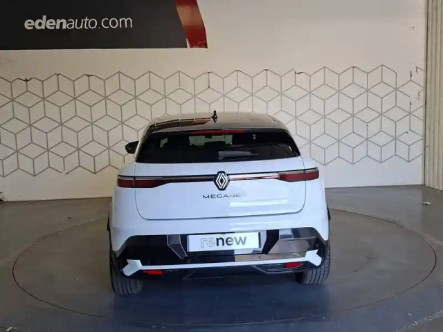 Renault Megane e-tech ev60 220 ch optimum charge — photo 3