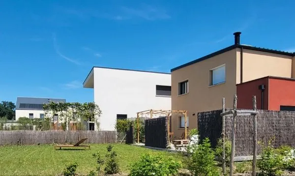 Maison contemporaine 2024 - 150 m² avec studio indépendant - Pacé